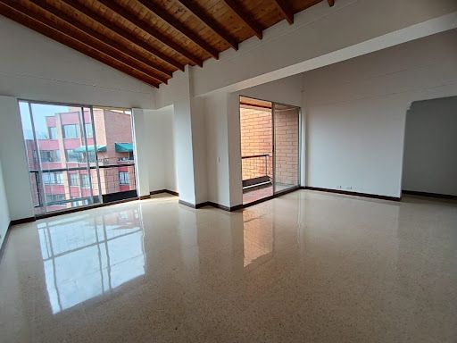Apartamento en arriendo Antioquia Medellín Diego Echavarria 90 m2 Habitaciones 3 Baños 4 Garajes 3 Precio $2800000
