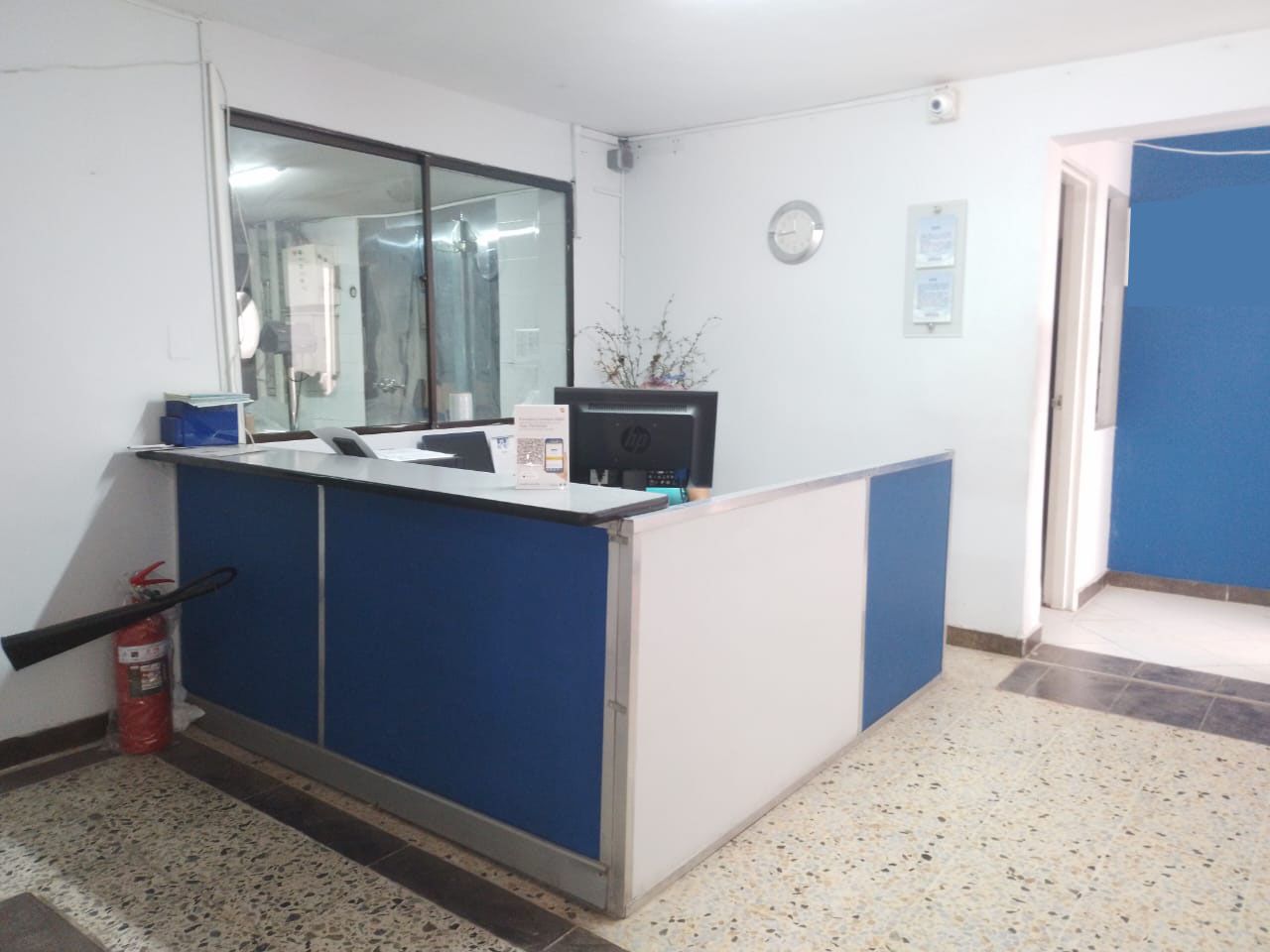 Oficina en arriendo Antioquia Medellín Los Conquistadores 242 m2 Habitaciones 0 Baños 4 Garajes 3 Precio $12800000