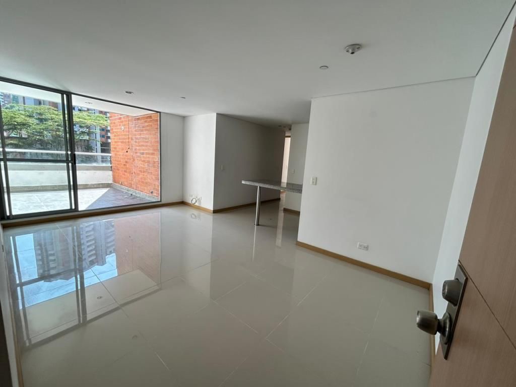 Apartamento en arriendo Antioquia Envigado La Abadia 90 m2 Habitaciones 3 Baños 2 Garajes 3 Precio $3700000