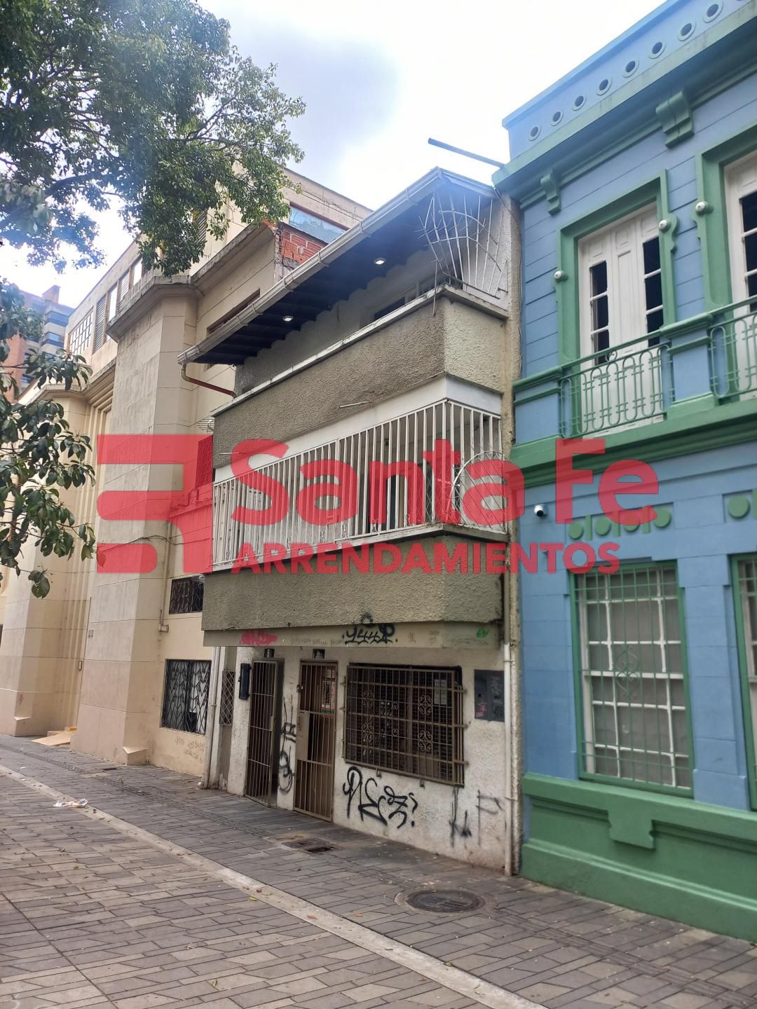 Oficina en arriendo Antioquia Medellín Boston 100 m2 Habitaciones 0 Baños 2 Garajes 1 Precio $3800000