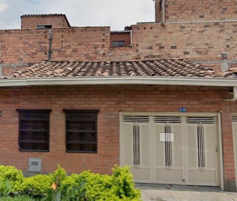 Bodega en arriendo Antioquia Medellín Villa Carlota 80 m2 Habitaciones 0 Baños 2 Garajes 2 Precio $3000000