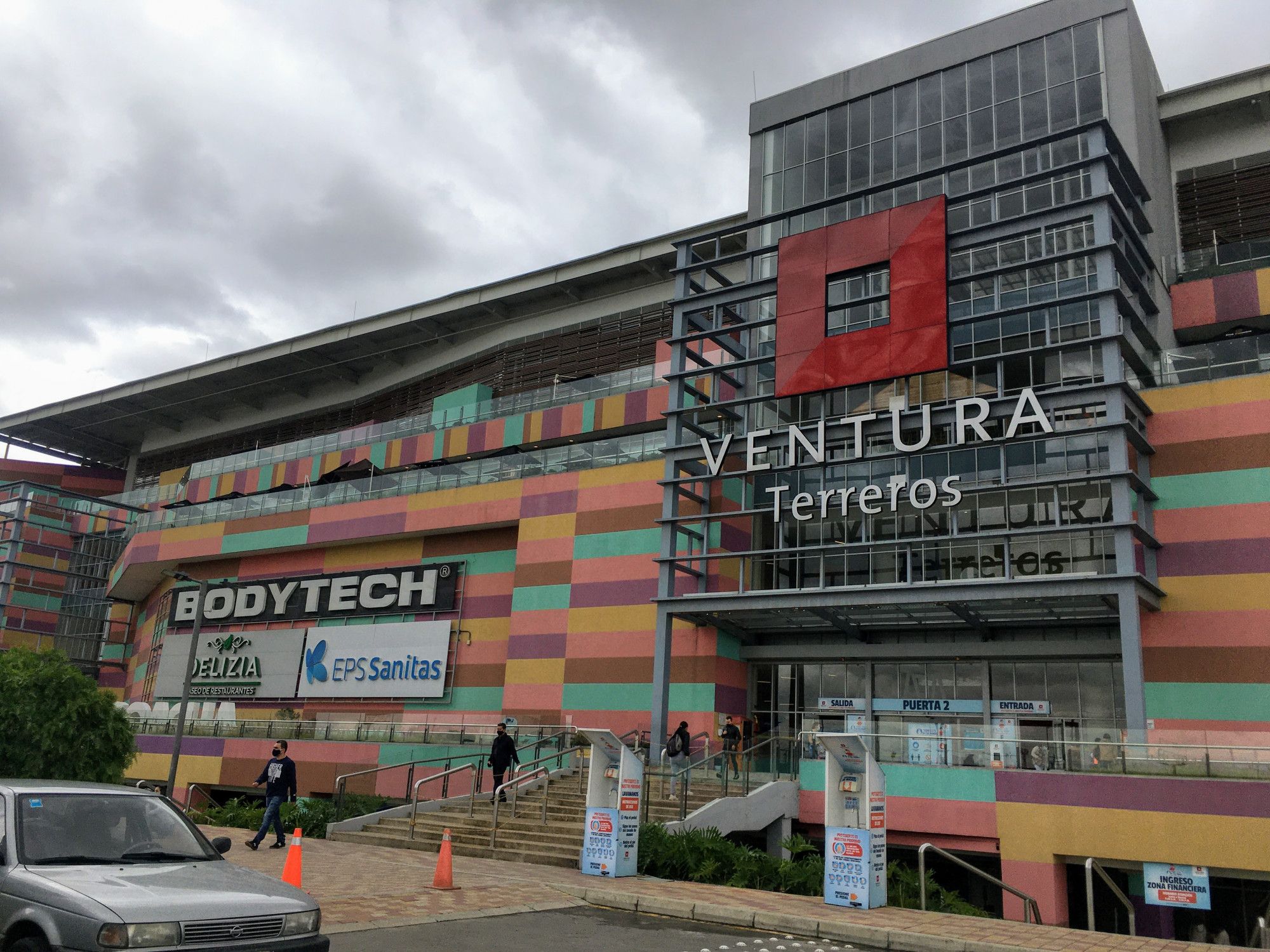 Local en venta Cundinamarca Soacha Ub Terreros 47 m2 Habitaciones 0 Baños 0 Garajes 1 Precio $519000000