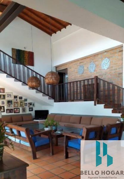 Casa en arriendo o venta Antioquia Copacabana Copacabana 2512 m2 Habitaciones 6 Baños 3 Garajes 0 Precio venta $1500000000 Precio arriendo $7443700