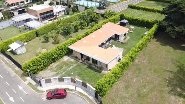 Casa en venta Valle Del Cauca Palmira Palmira 231 m2 Habitaciones 4 Baños 6 Garajes 5 Precio $930000000