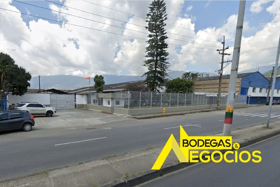 Bodega en arriendo Antioquia Itagüí Autopista 5000 m2 Habitaciones 0 Baños 21 Garajes 12 Precio $110000000