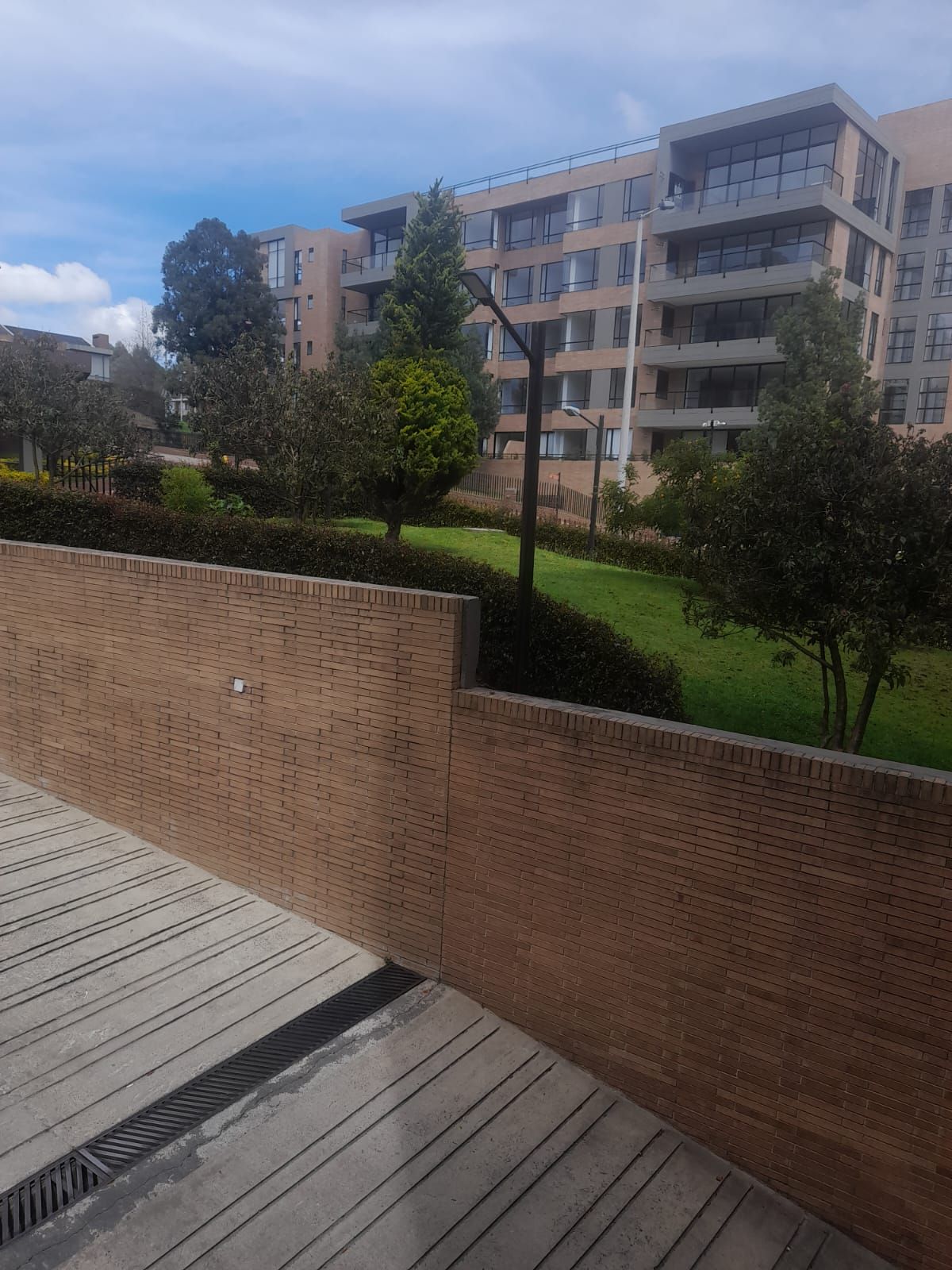 Apartamento en arriendo o venta Cundinamarca Bogotá Casa Blanca Suba 167 m2 Habitaciones 3 Baños 8 Garajes 4 Precio venta $895000000 Precio arriendo $5300000