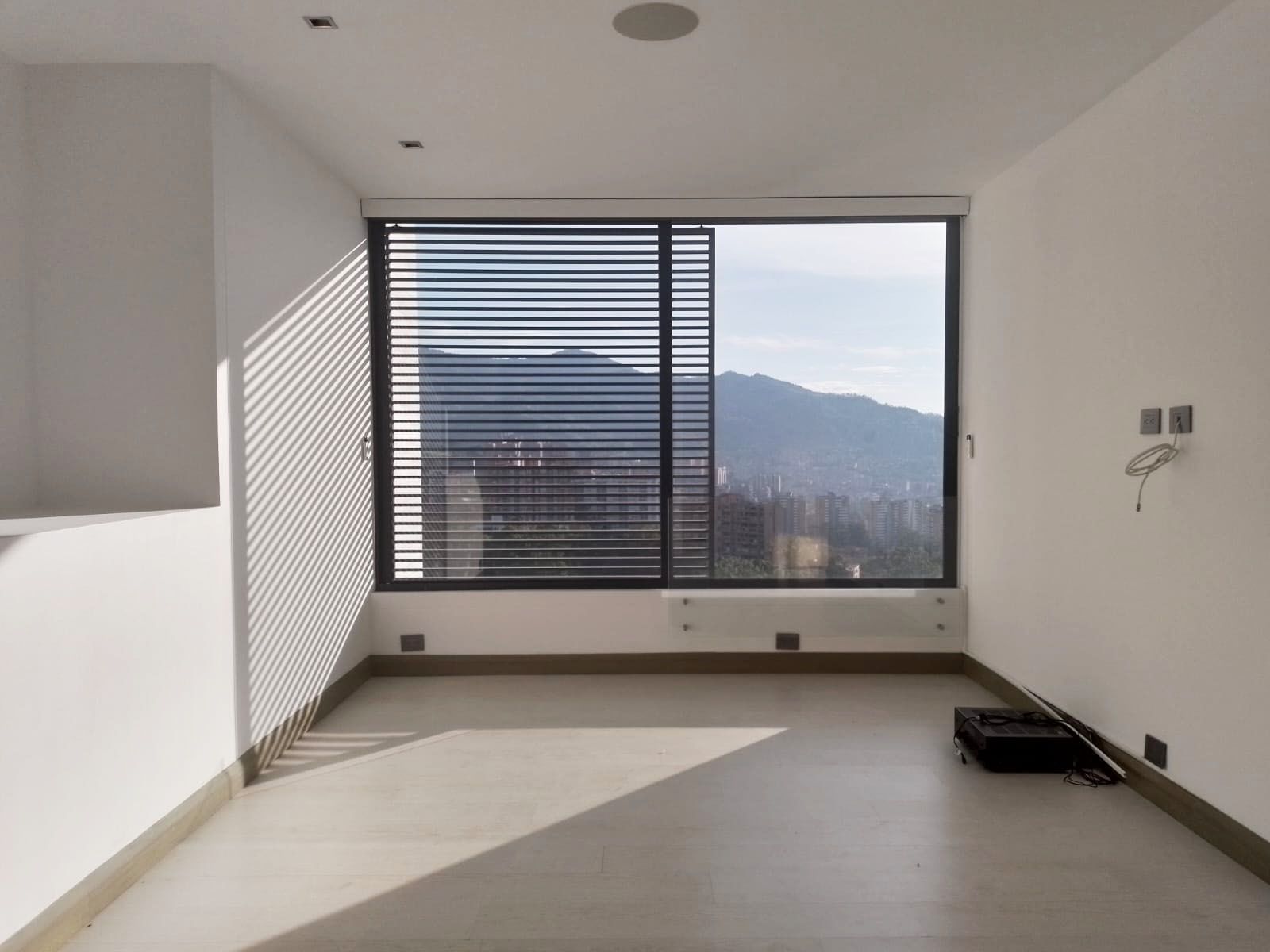 Apartamento en arriendo Antioquia Medellín San Lucas 80 m2 Habitaciones 1 Baños 2 Garajes 2 Precio $5700000