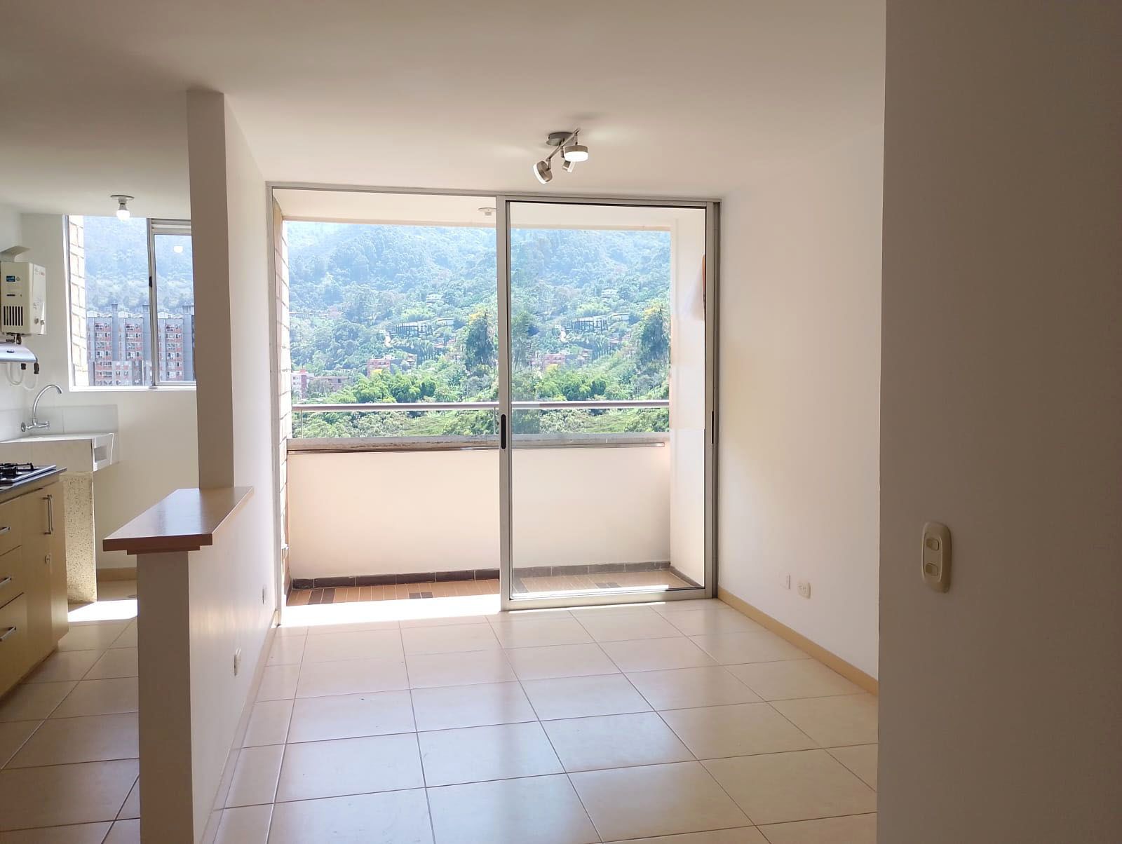 Apartamento en arriendo o venta Antioquia Sabaneta Sabaneta 61 m2 Habitaciones 2 Baños 2 Garajes 2 Precio venta $370000000 Precio arriendo $2400000