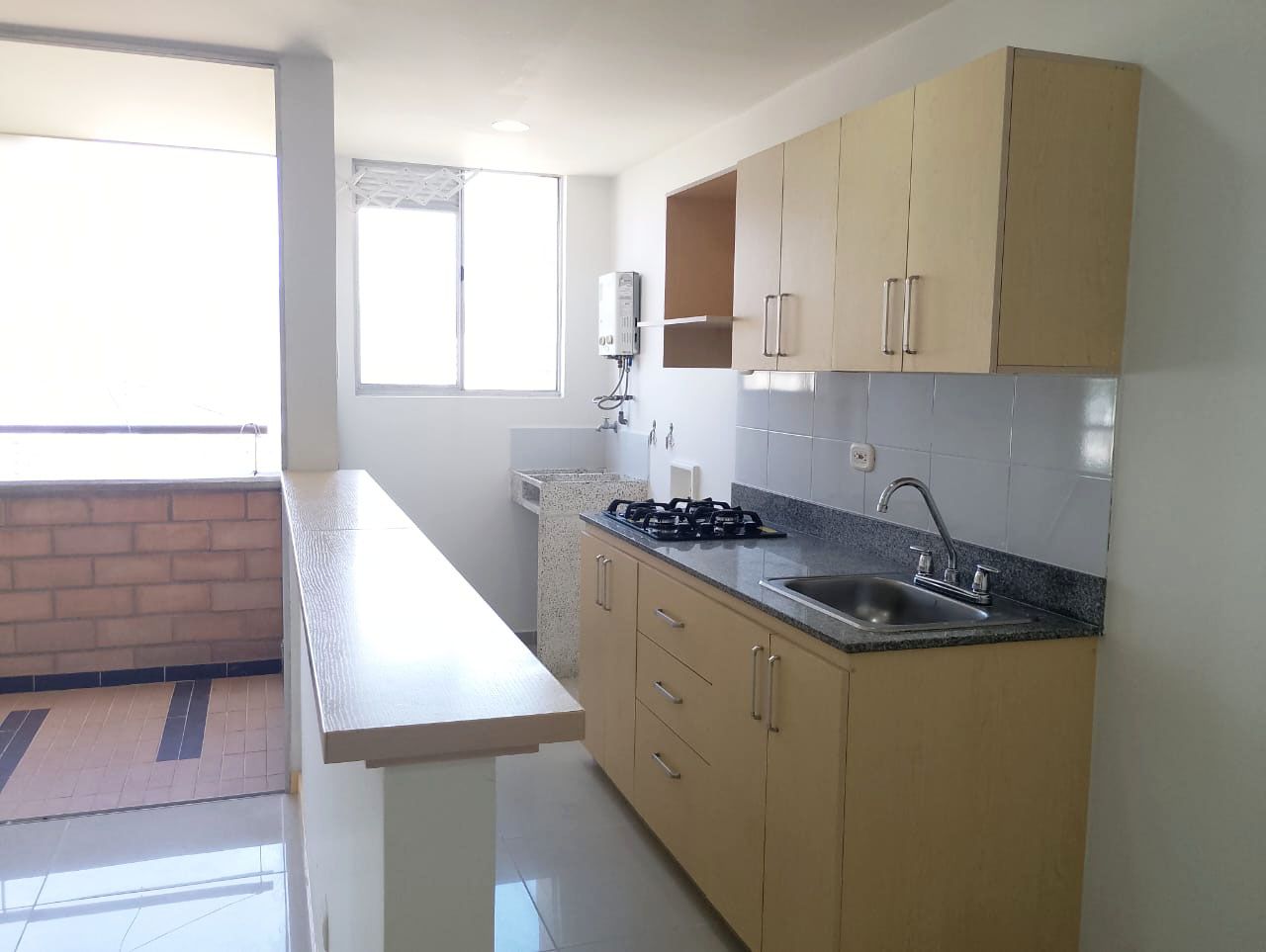 Apartamento en venta Antioquia Sabaneta Sabaneta 74 m2 Habitaciones 3 Baños 2 Garajes 2 Precio $410000000