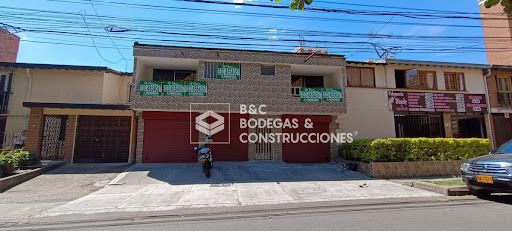 Casa en arriendo Antioquia Medellín Suramericana 165 m2 Habitaciones 5 Baños 2 Garajes 2 Precio $4200000