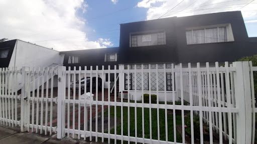 Apartamento en venta Cundinamarca Bogotá Santa Cecilia 97 m2 Habitaciones 3 Baños 2 Garajes 2 Precio $590000000