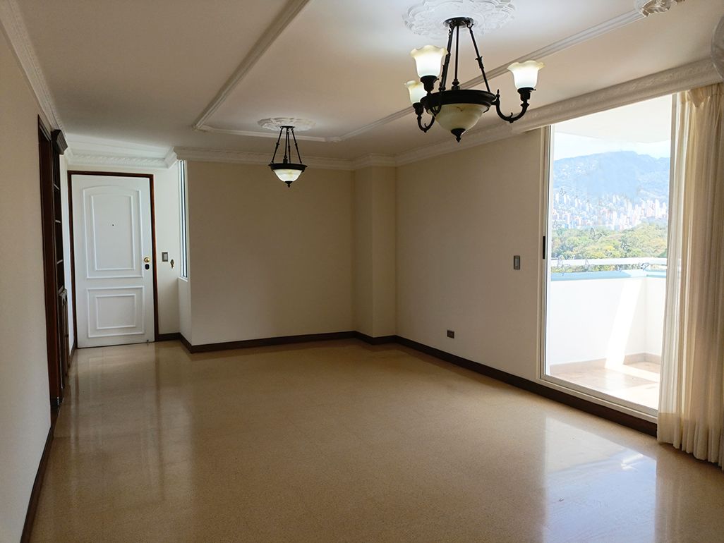 Apartamento en arriendo Antioquia Medellín La Mota 117 m2 Habitaciones 3 Baños 2 Garajes 2 Precio $3400000