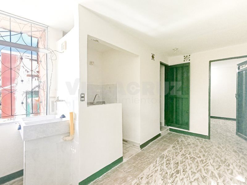 Apartaestudio en arriendo Antioquia Medellín Sevilla 35 m2 Habitaciones 1 Baños 1 Garajes 0 Precio $1100000