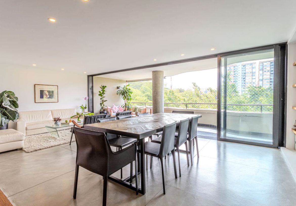 Apartamento en arriendo o venta Antioquia Medellín San Lucas 232 m2 Habitaciones 3 Baños 6 Garajes 3 Precio venta $1400000000 Precio arriendo $10300000