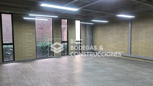 Oficina en arriendo Antioquia Medellín Guayabal 60 m2 Habitaciones 0 Baños 0 Garajes 2 Precio $3800000