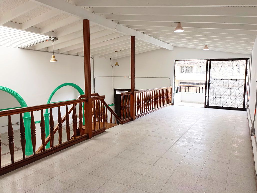 Oficina en arriendo Antioquia Medellín El Nogal- Los Almendros 570 m2 Habitaciones 0 Baños 13 Garajes 10 Precio $20000000