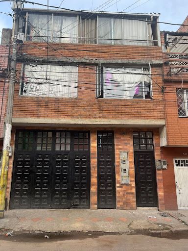 Casa en venta Cundinamarca Bogotá Las Ferias 66 m2 Habitaciones 7 Baños 2 Garajes 1 Precio $620000000