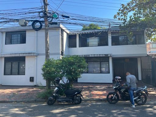 Casa en venta Huila Neiva Quirinal 262 m2 Habitaciones 4 Baños 6 Garajes 2 Precio $880000000