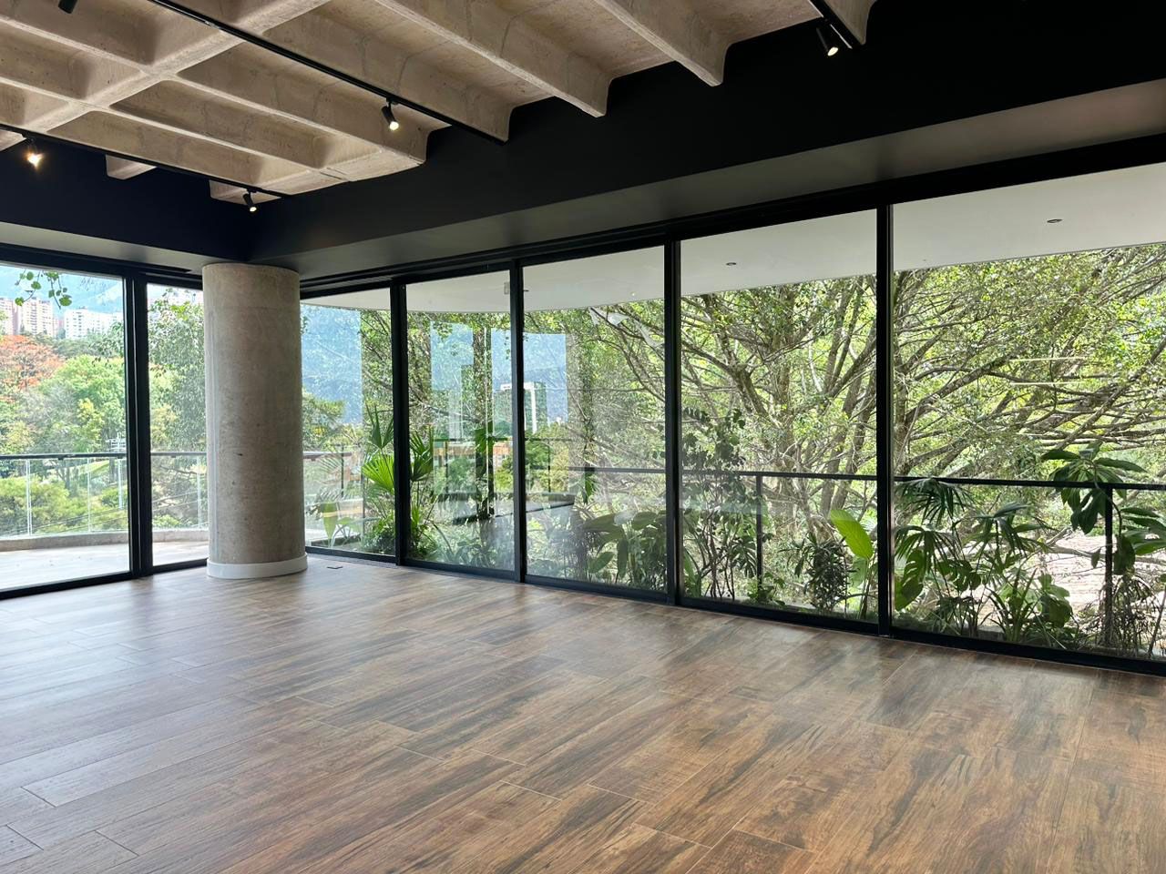 Apartamento en venta Antioquia Medellín El Diamante No2 203 m2 Habitaciones 2 Baños 4 Garajes 4 Precio $2350000000