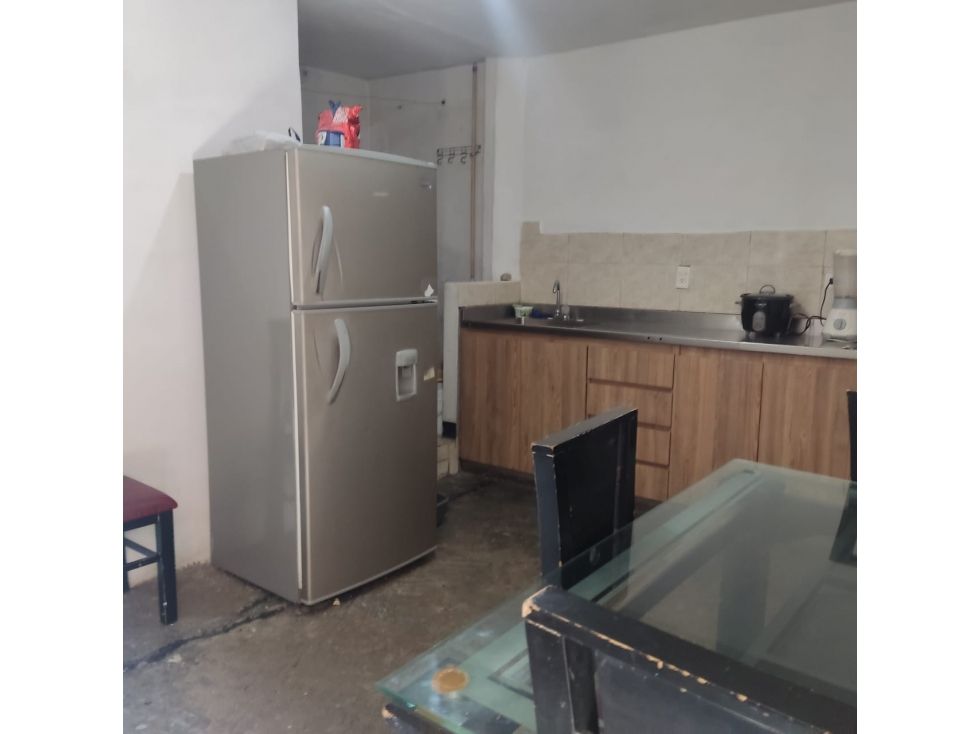 Casa en venta Antioquia Itagüí San Antonio 256 m2 Habitaciones 13 Baños 13 Garajes 1 Precio $828000000