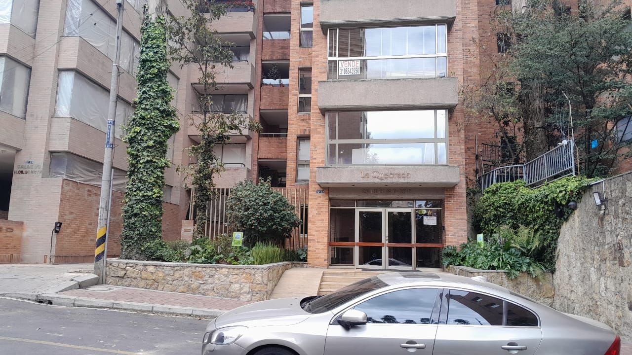 Apartamento en venta Cundinamarca Bogotá Bellavista 130 m2 Habitaciones 3 Baños 4 Garajes 3 Precio $1050000000