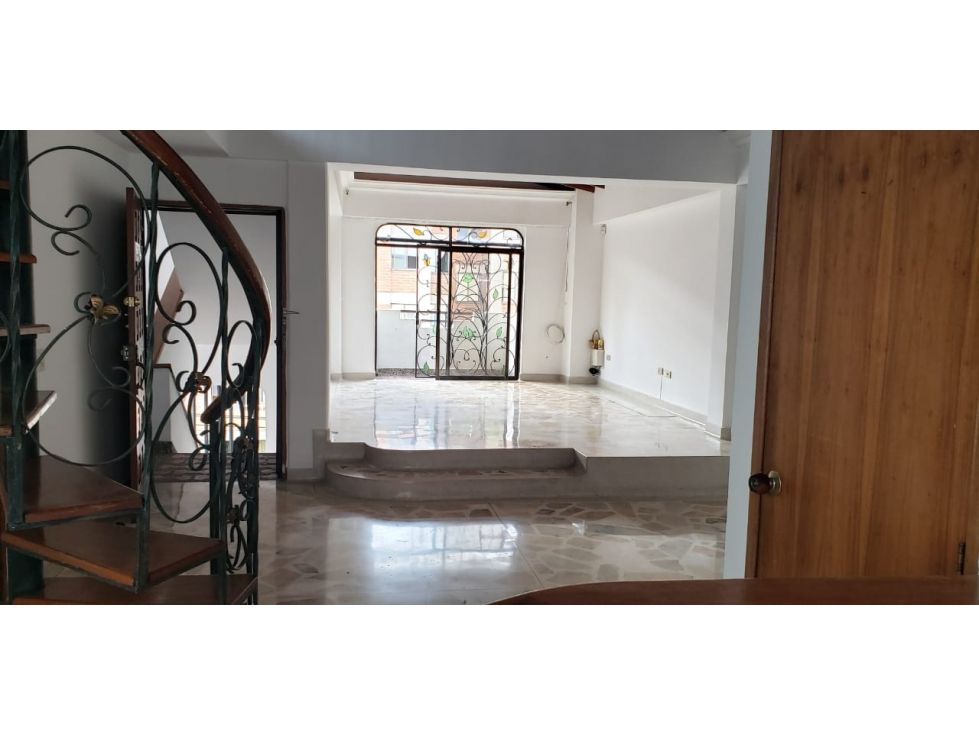 Apartamento en venta Antioquia Medellín Ferreni 177 m2 Habitaciones 4 Baños 4 Garajes 1 Precio $780000000