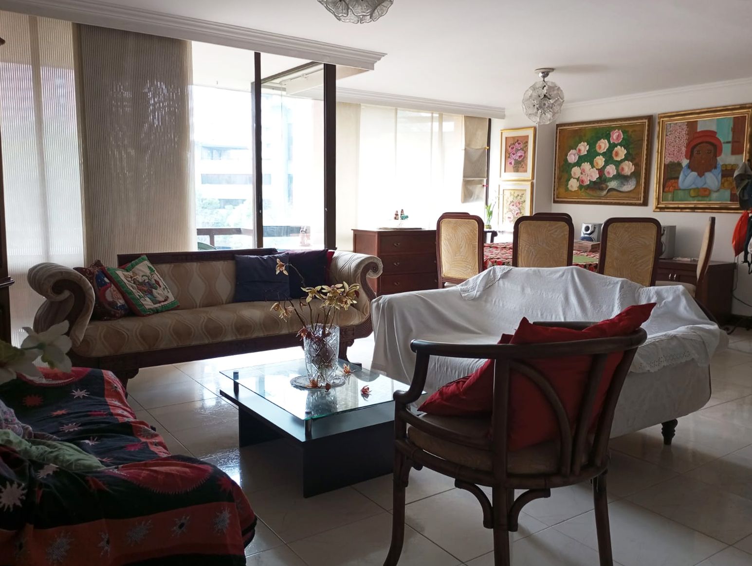 Apartamento en arriendo Antioquia Medellín La Florida 140 m2 Habitaciones 3 Baños 4 Garajes 2 Precio $6500000