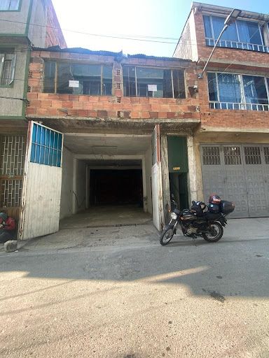 Casa en venta Cundinamarca Bogotá Andalucía 145 m2 Habitaciones 1 Baños 2 Garajes 0 Precio $450000000