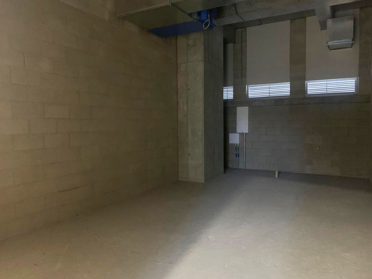 Local en venta Antioquia Medellín Patio Bonito 30 m2 Habitaciones 0 Baños 10 Garajes 1 Precio $785000000