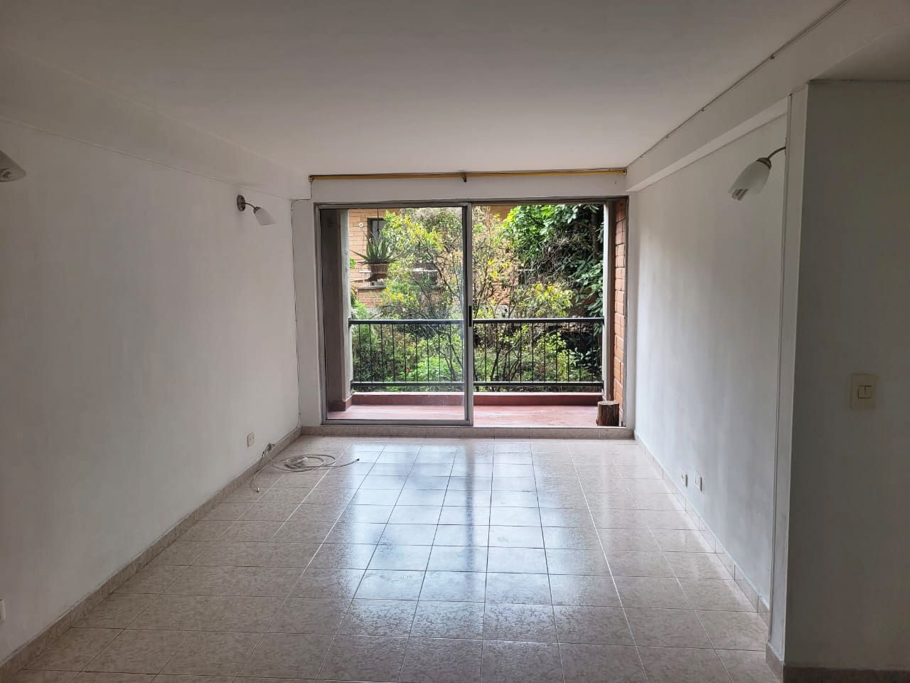 Apartamento en venta Antioquia Medellín Facultad De Minas 76 m2 Habitaciones 3 Baños 2 Garajes 2 Precio $330000000