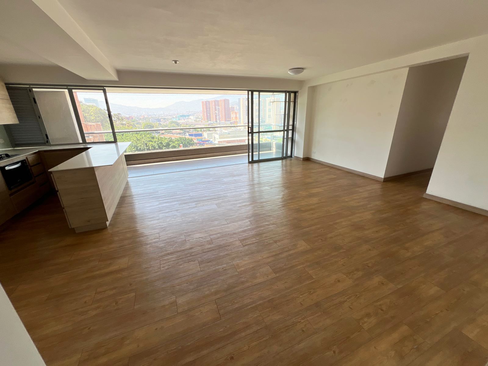 Apartamento en arriendo Antioquia Medellín San Diego 107 m2 Habitaciones 3 Baños 2 Garajes 3 Precio $5400000