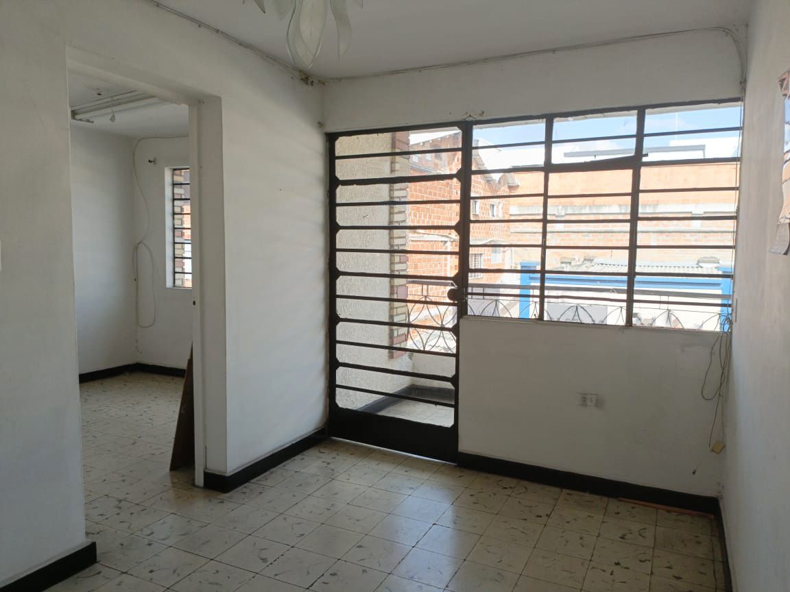 Apartamento en arriendo Antioquia Medellín Belen 150 m2 Habitaciones 4 Baños 0 Garajes 1 Precio $2400000