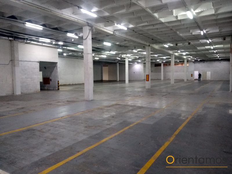 Bodega en arriendo Antioquia Itagüí La Esmeralda 2176 m2 Habitaciones 0 Baños 8 Garajes 1 Precio $61000000