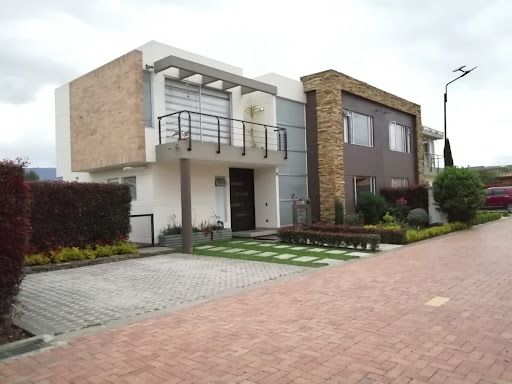 Casa en venta Cundinamarca Chía Cr Los Alcaceres 166 m2 Habitaciones 3 Baños 4 Garajes 3 Precio $950000000
