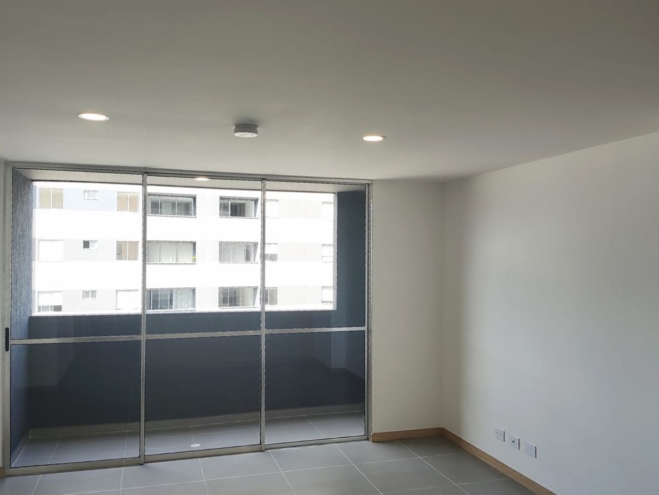 Apartamento en arriendo Antioquia Medellín Santa Fe 68 m2 Habitaciones 3 Baños 2 Garajes 2 Precio $3700000