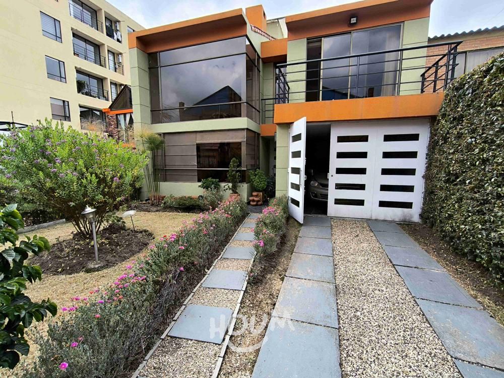 Casa en venta Cundinamarca Chía Cr Quinta San Jose 198 m2 Habitaciones 4 Baños 3 Garajes 2 Precio $700000000