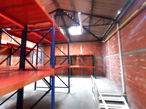 Local en venta Valle Del Cauca Cali Alameda 215 m2 Habitaciones 0 Baños 1 Garajes 0 Precio $680000000