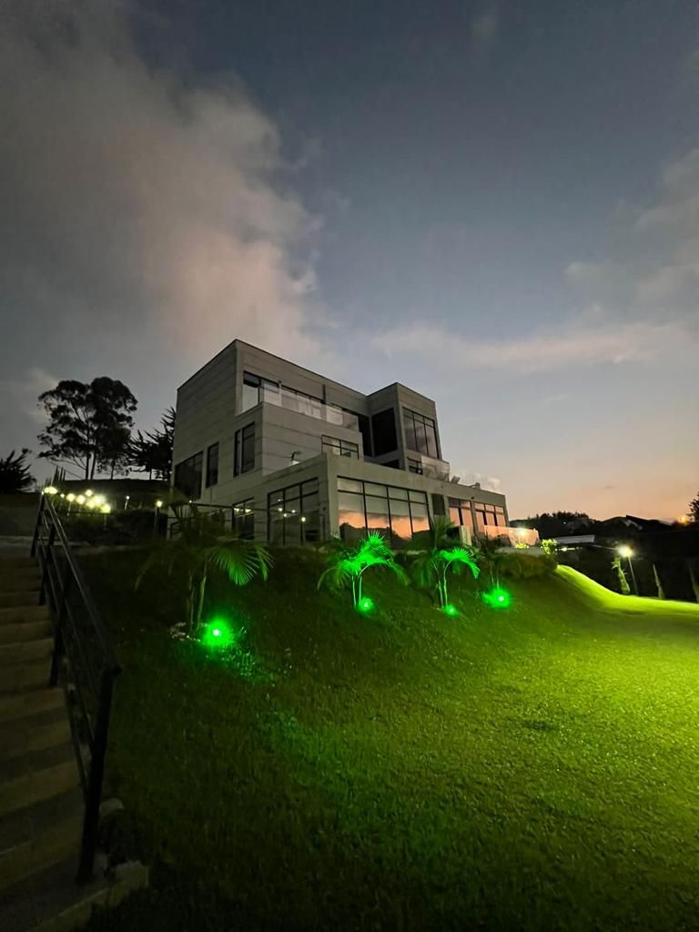 Finca en venta Antioquia Rionegro San Antonio 660 m2 Habitaciones 4 Baños 13 Garajes 3 Precio $5500000000