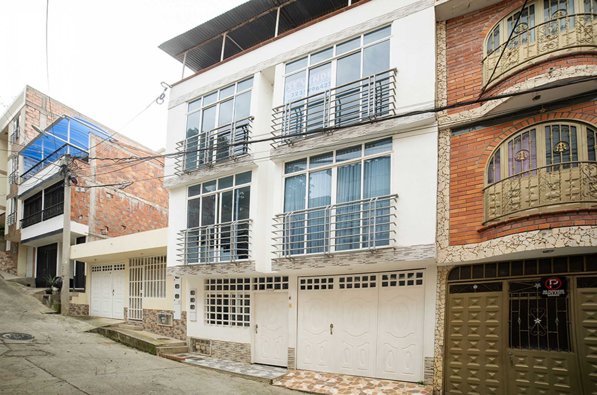 Inmuebles en Remate Apartamento en venta Santander San Gil Torres Del Castillo 130 m2 Habitaciones 3 Baños 2 Garajes 0 Precio $174000000