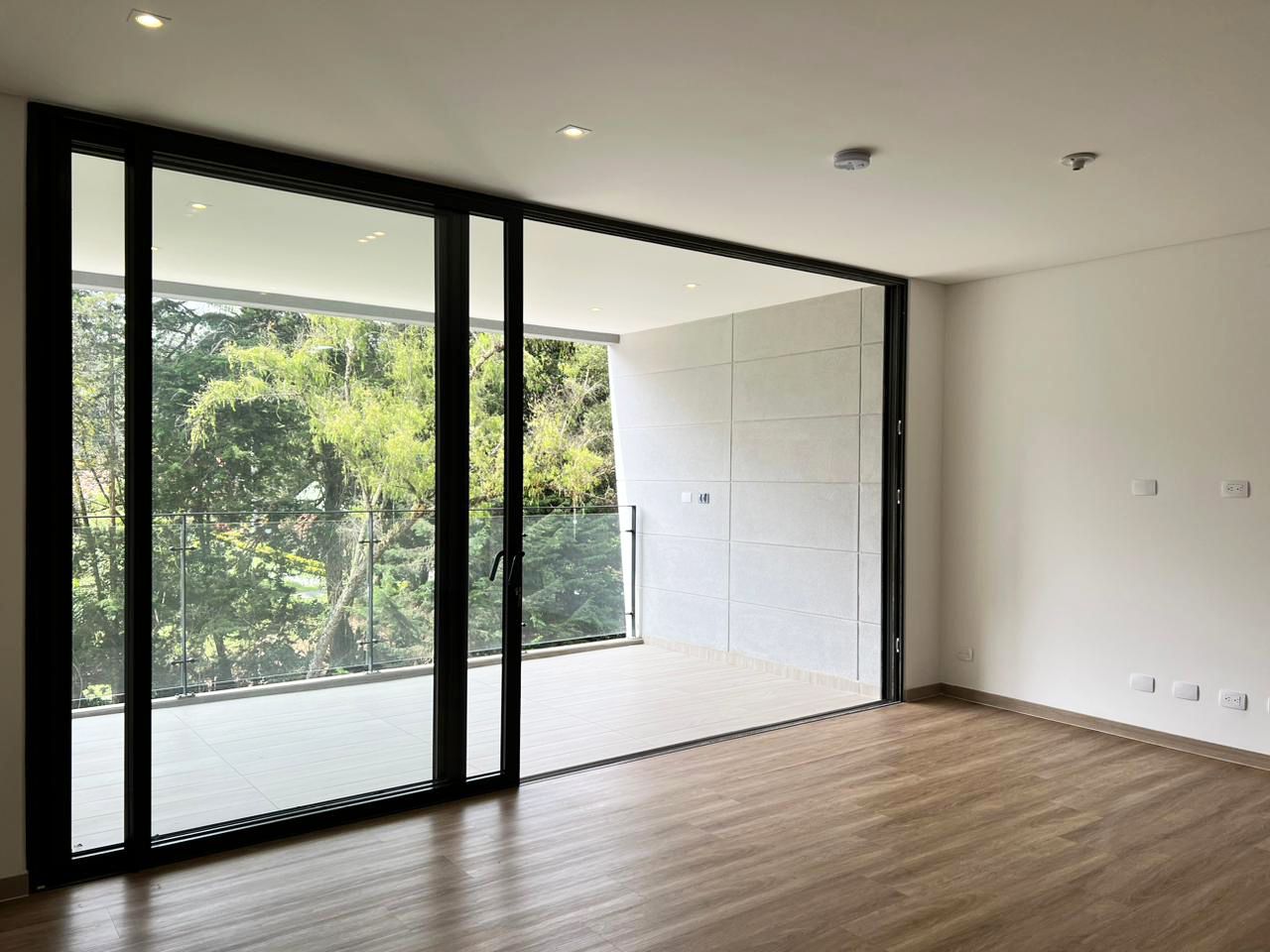 Apartamento en arriendo Antioquia Rionegro El Porvenir 100 m2 Habitaciones 2 Baños 4 Garajes 3 Precio $5700000