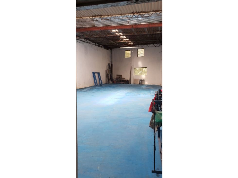 Bodega en venta Caldas Manizales Colon 220 m2 Habitaciones 0 Baños 1 Garajes 0 Precio $490000000