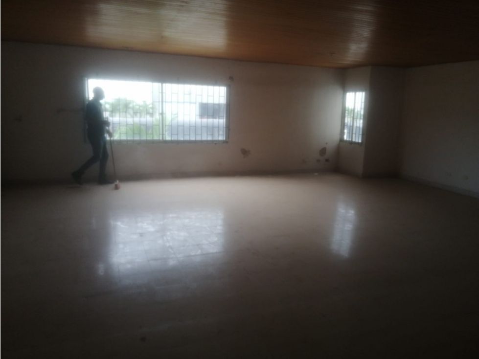 Bodega en arriendo Bolívar Cartagena Br San Pedro 1300 m2 Habitaciones 0 Baños 2 Garajes 0 Precio $23300000