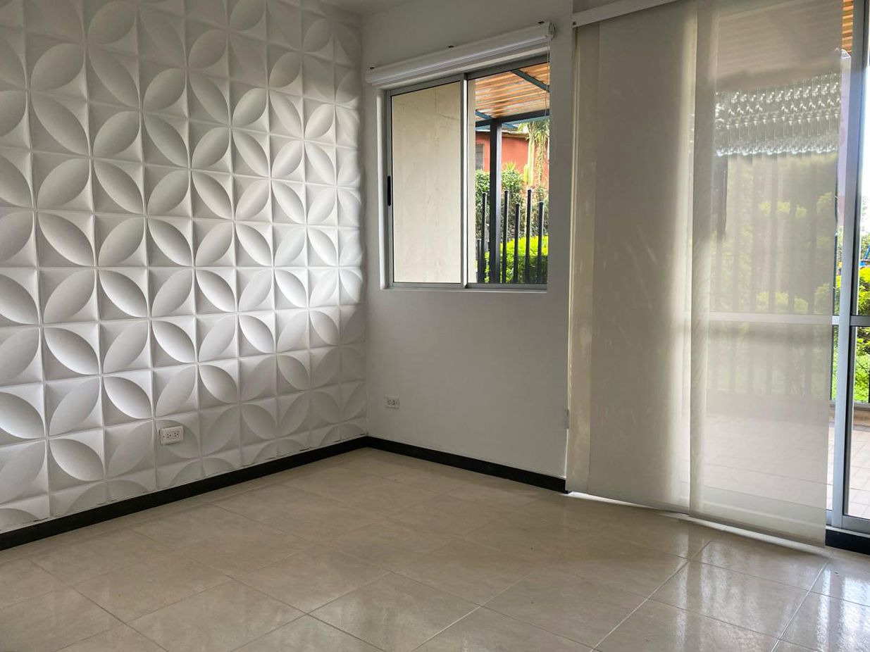 Apartamento en arriendo Antioquia Envigado Alto De Misael 62 m2 Habitaciones 1 Baños 2 Garajes 3 Precio $2950000