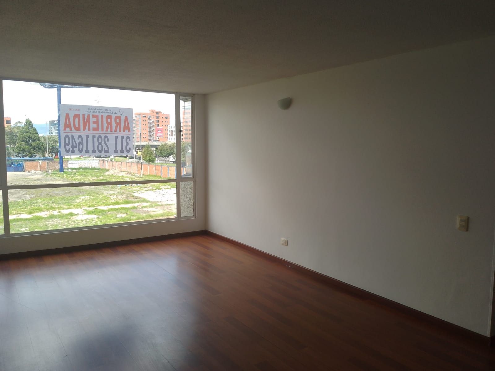 Apartamento en arriendo Cundinamarca Bogotá La Castellana 90 m2 Habitaciones 3 Baños 2 Garajes 2 Precio $3850000