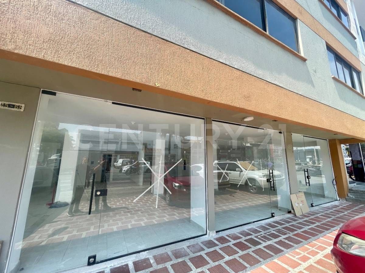 Local en arriendo Valle Del Cauca Cali 3 De Julio 40 m2 Habitaciones 0 Baños 1 Garajes 1 Precio $2700000