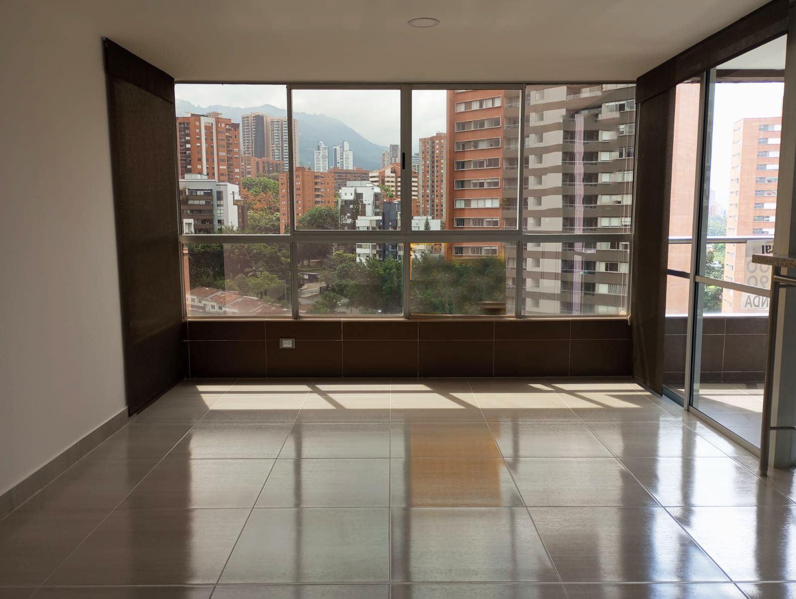 Apartamento en arriendo Antioquia Medellín Medellín 76 m2 Habitaciones 2 Baños 2 Garajes 2 Precio $3550000