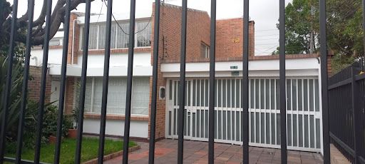 Casa en venta Cundinamarca Bogotá Niza 364 m2 Habitaciones 4 Baños 3 Garajes 2 Precio $1300000000