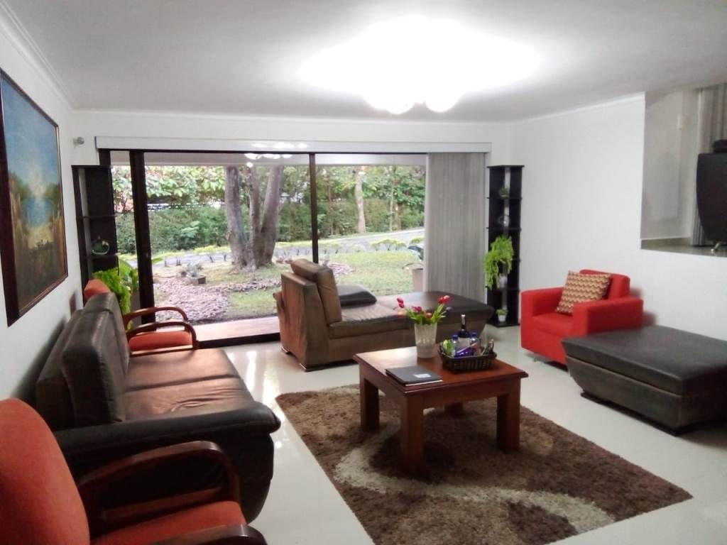 Apartamento en arriendo Antioquia Medellín Medellín 200 m2 Habitaciones 3 Baños 4 Garajes 3 Precio $10200000