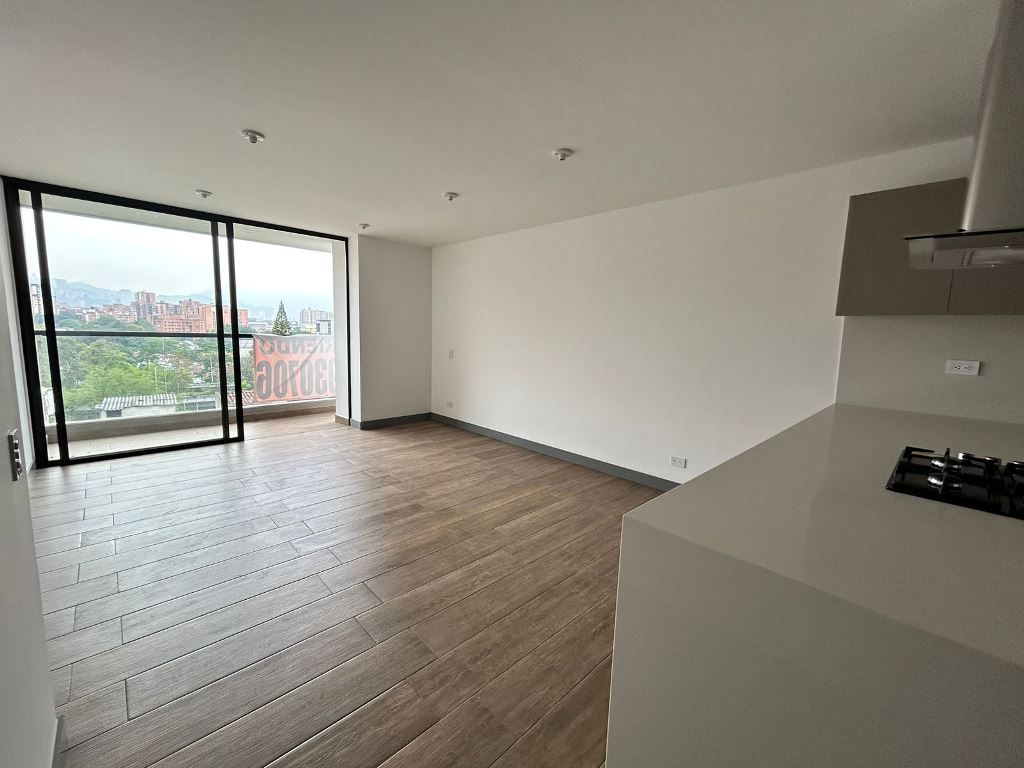 Apartamento en arriendo Antioquia Envigado Quintas De Zuñiga 93 m2 Habitaciones 3 Baños 2 Garajes 2 Precio $5500000