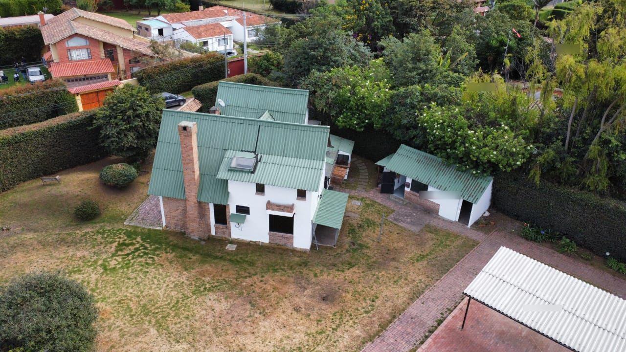 Casa en venta Cundinamarca Chía Vereda La Balsa 200 m2 Habitaciones 3 Baños 4 Garajes 7 Precio $1600000000